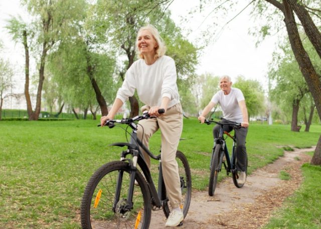 A couple enjoying a bike ride.